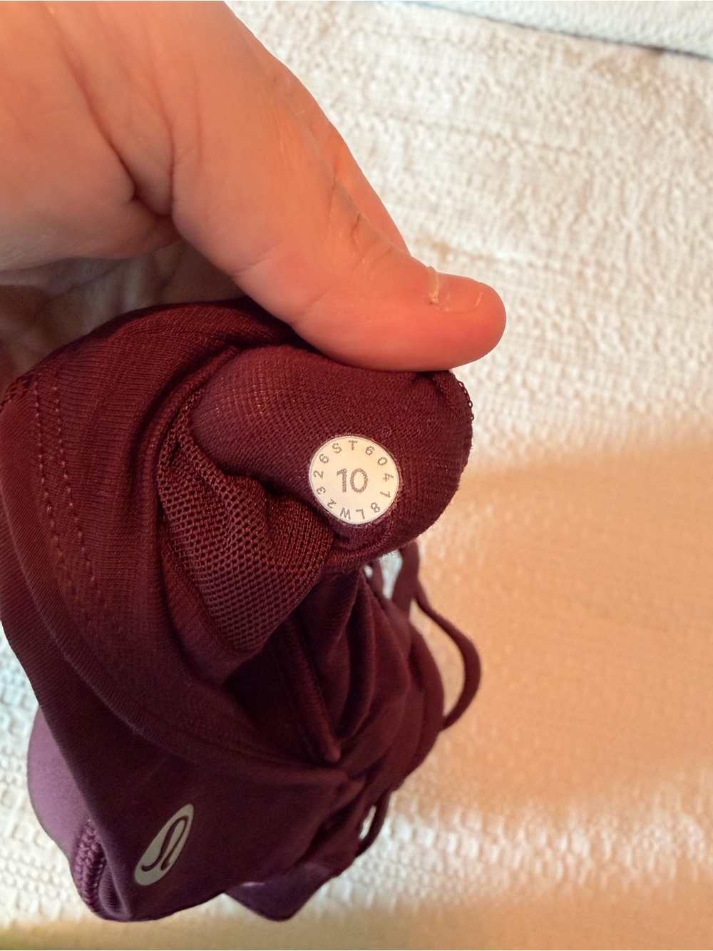 Never worn! Lululemon Energy bra. Size 10 - Picture 3 of 3